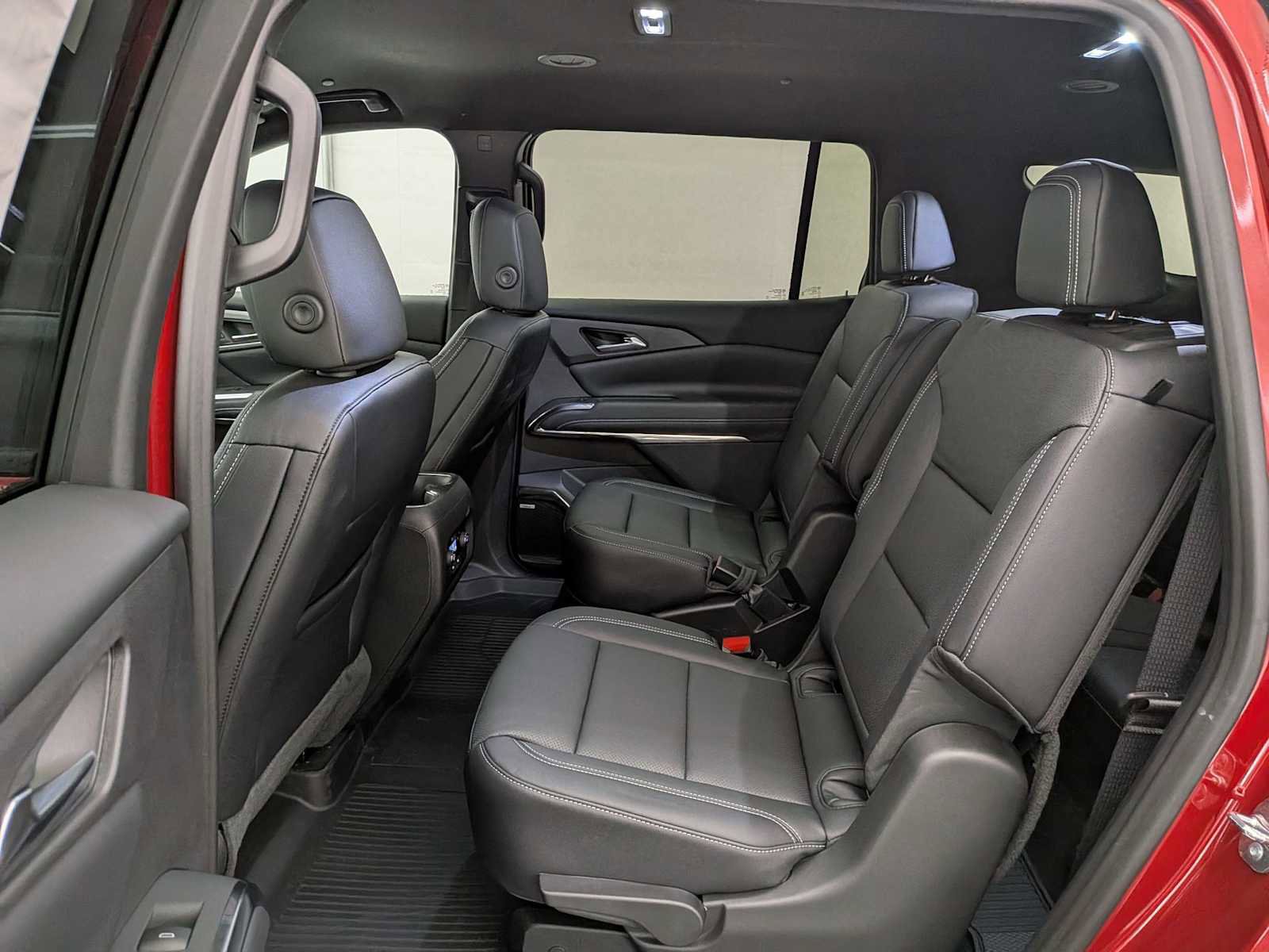 New 2026 Chevrolet Traverse LT w/ Enhanced Driving Package image 19