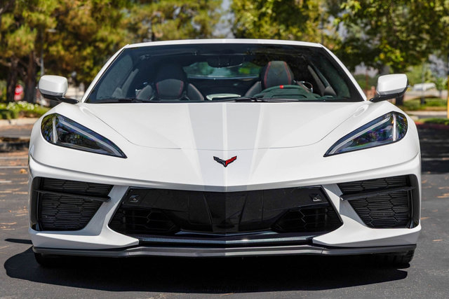 Used 2023 Chevrolet Corvette Stingray Premium Cpe w/ Z51 Performance Package image 13