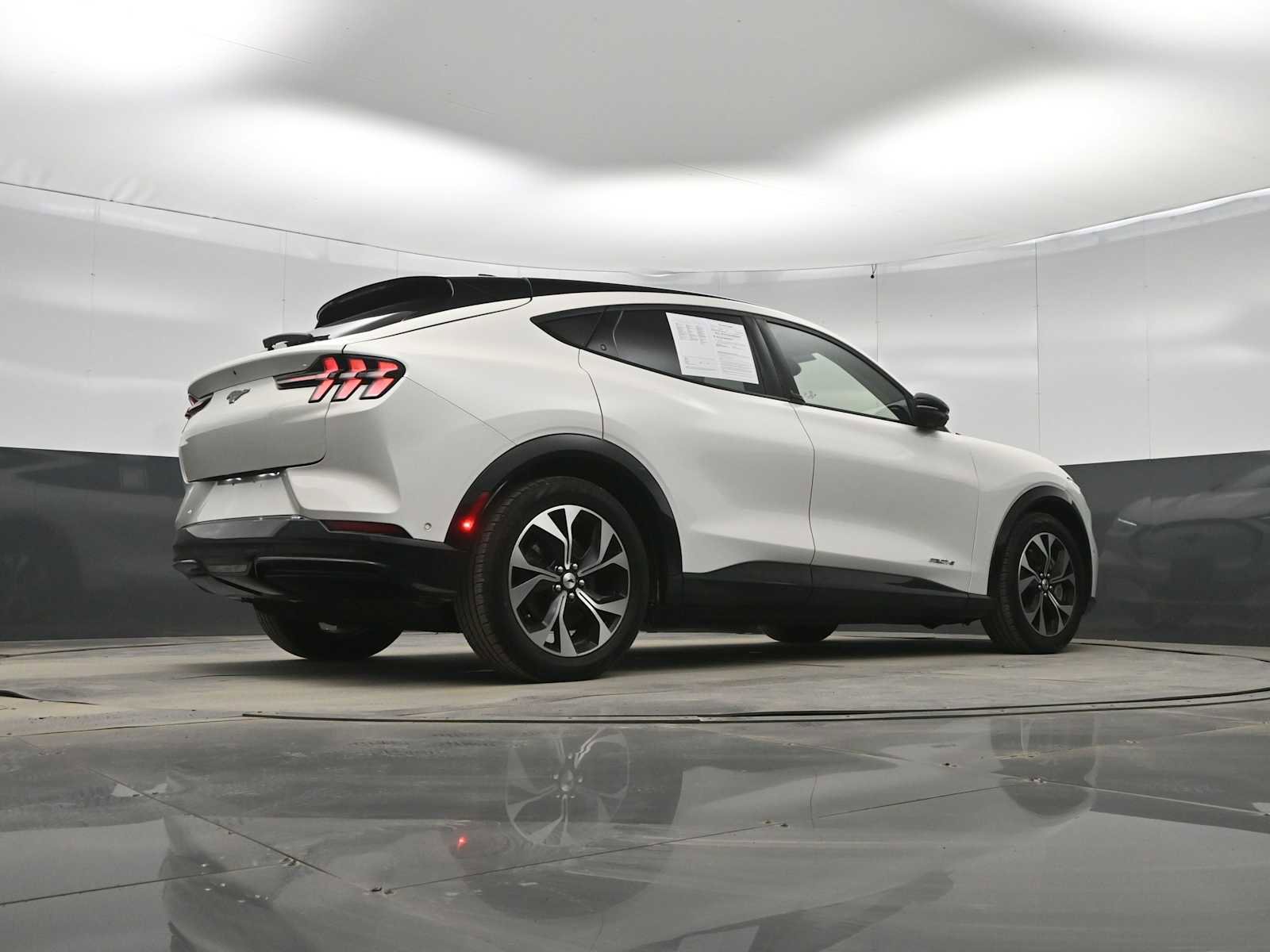 Used 2021 Ford Mustang Mach-E Premium image 33