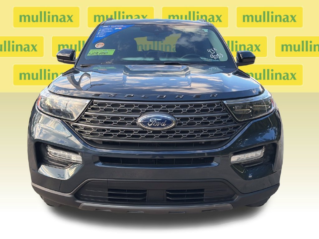 Certified 2023 Ford Explorer XLT w/ Equipment Group 202A RWD image 16