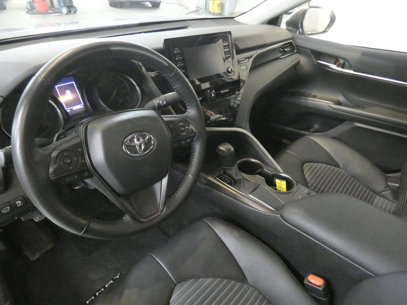 Used 2024 Toyota Camry SE image 7