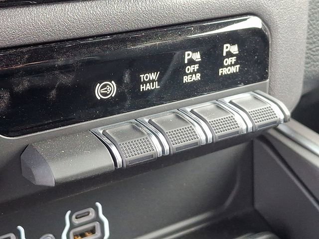New 2025 RAM 2500 Big Horn w/ Safety Group image 19