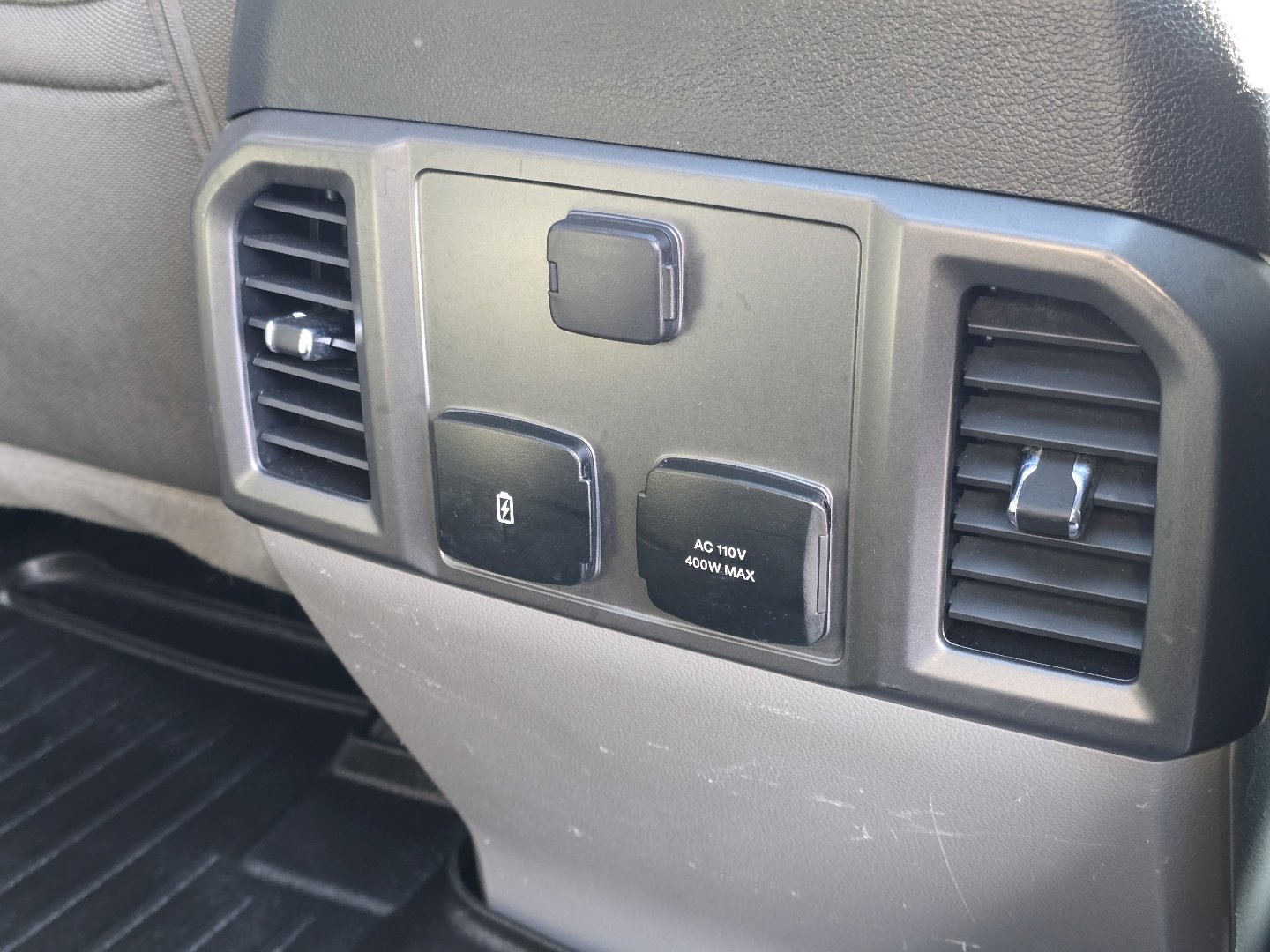 Used 2019 Ford F150 XLT w/ Equipment Group 302A Luxury image 34