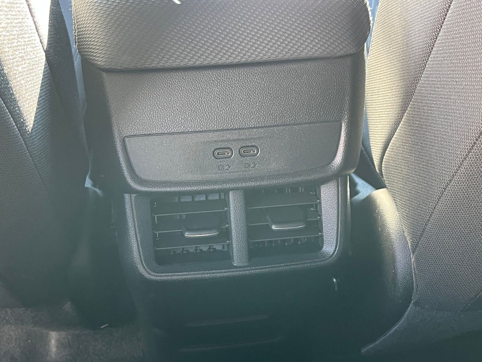 Used 2025 Chevrolet Equinox LT image 23