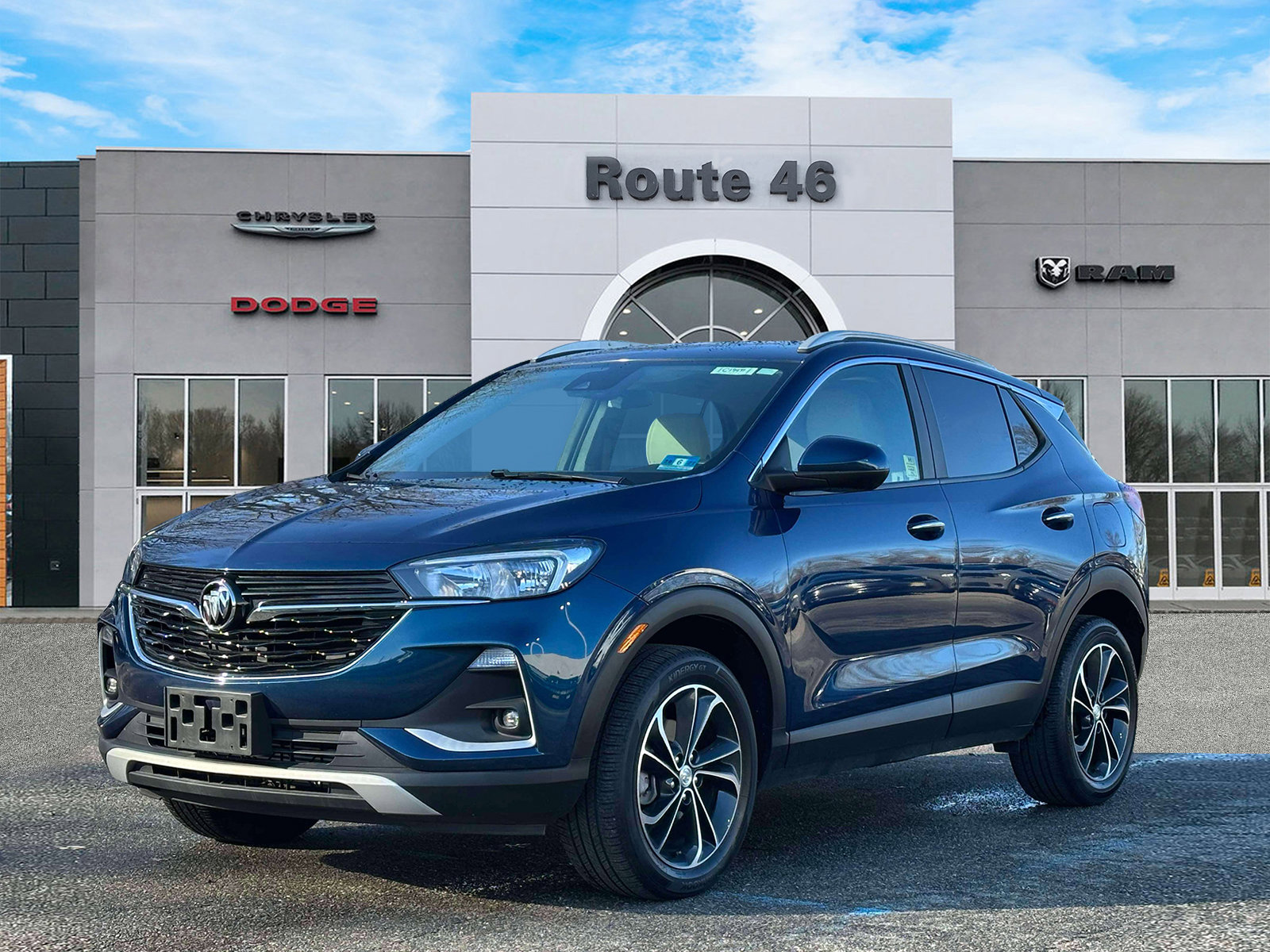 Used 2021 Buick Encore GX Select image 2