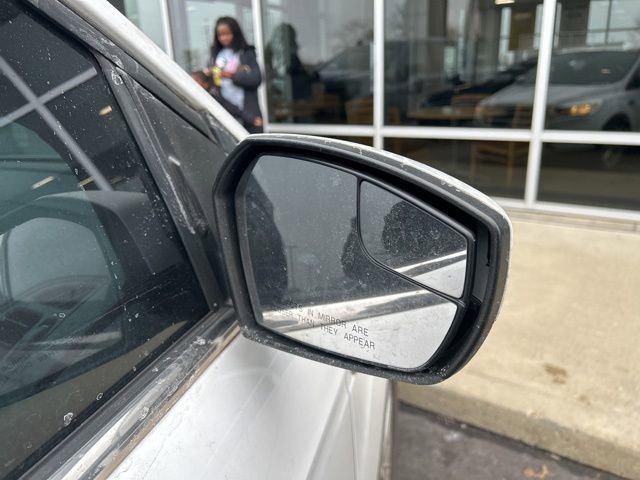 Used 2017 Ford Escape SE image 13