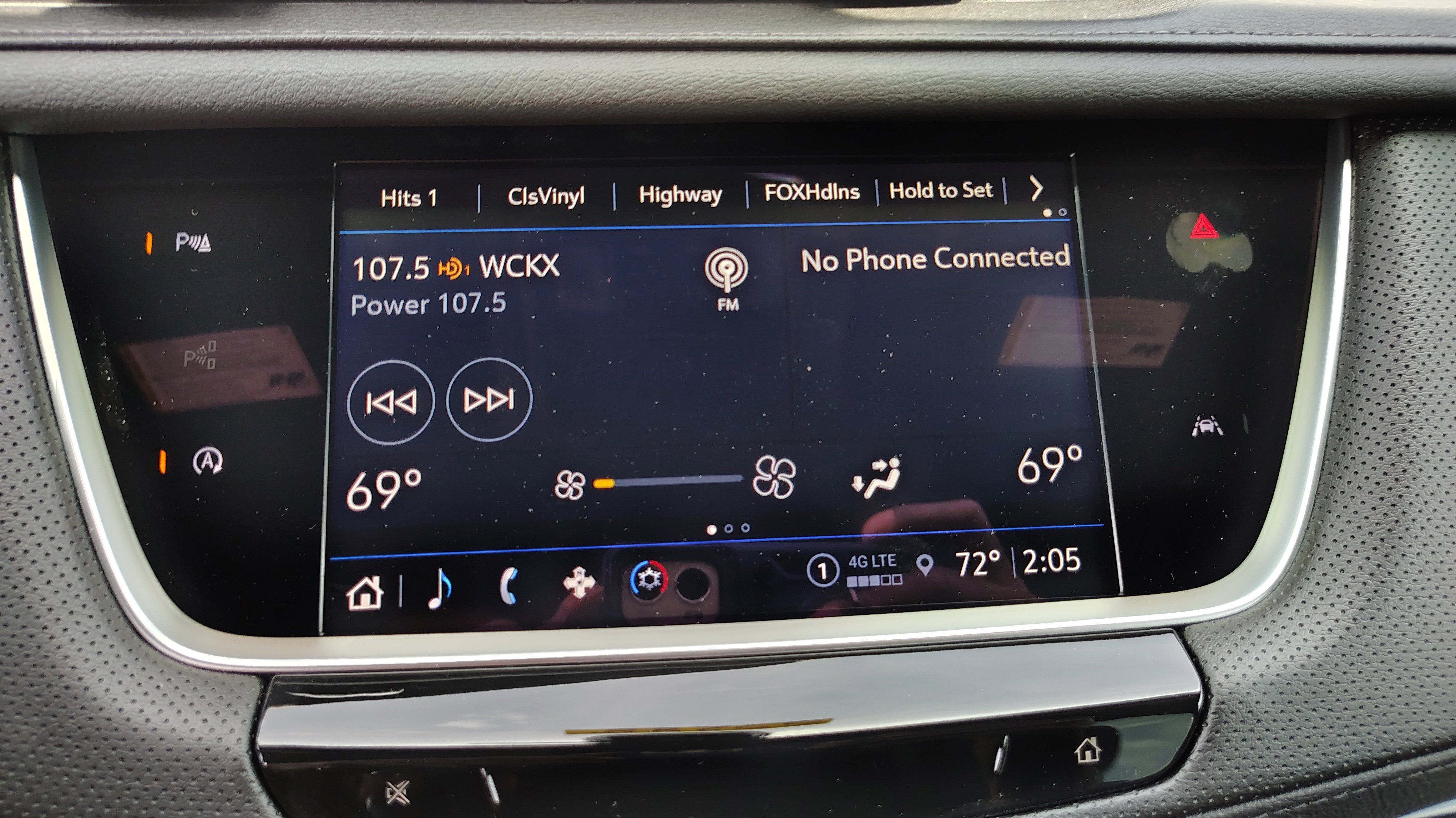 New 2025 Cadillac XT6 Luxury w/ LPO, Premium Carpet Package image 25