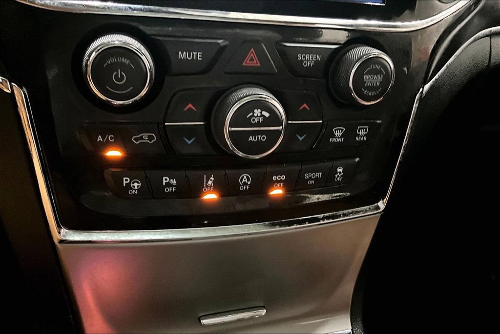 Used 2021 Jeep Grand Cherokee Overland image 15