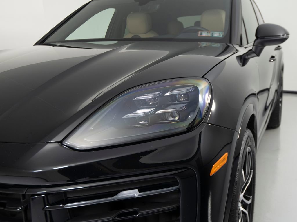 Certified 2025 Porsche Cayenne Coupe image 39