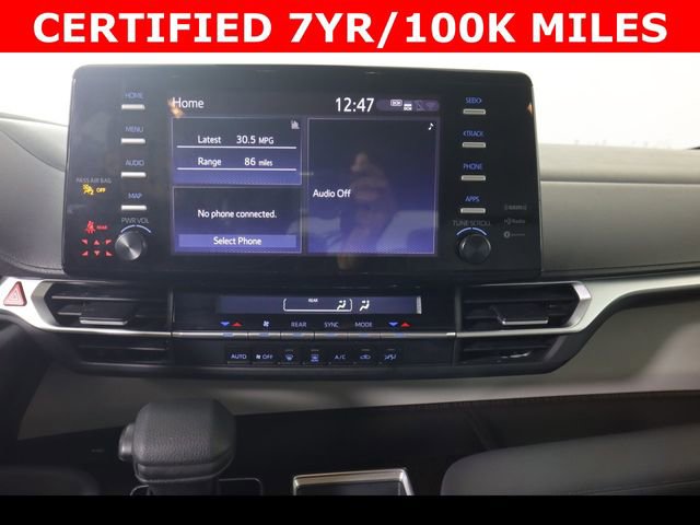 Used 2024 Toyota Sienna LE image 23