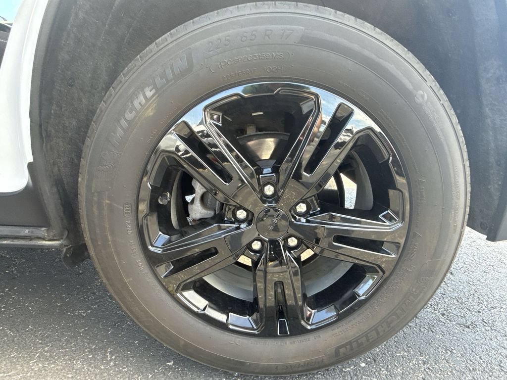 Used 2024 GMC Terrain SLE FWD image 31