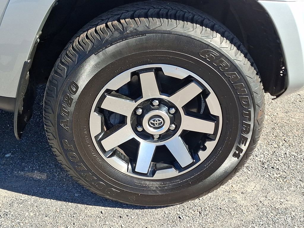 Used 2024 Toyota 4Runner TRD Off-Road Premium w/ Off Road Premium Plus Package AWD/4WD image 11