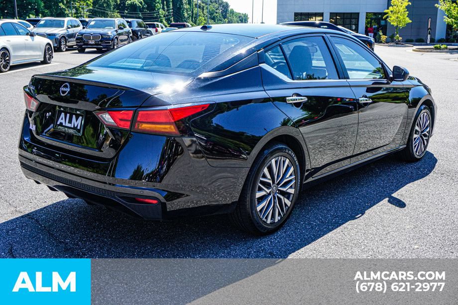 Used 2025 Nissan Altima 2.5 SV FWD image 5