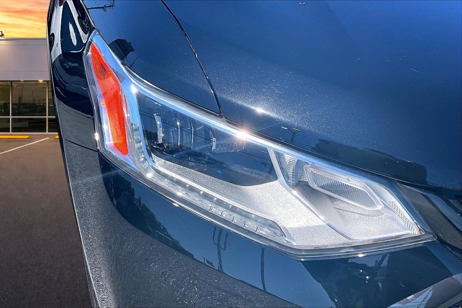 Used 2021 Chevrolet Traverse Premier w/ Redline Edition FWD image 30