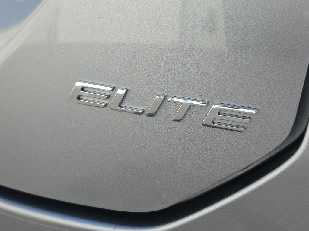 Used 2025 Honda Pilot Elite image 8