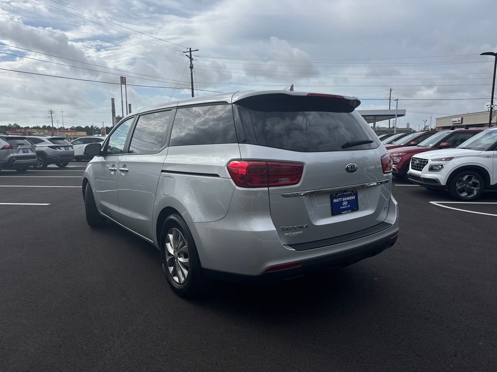 Used 2020 Kia Sedona LX image 3