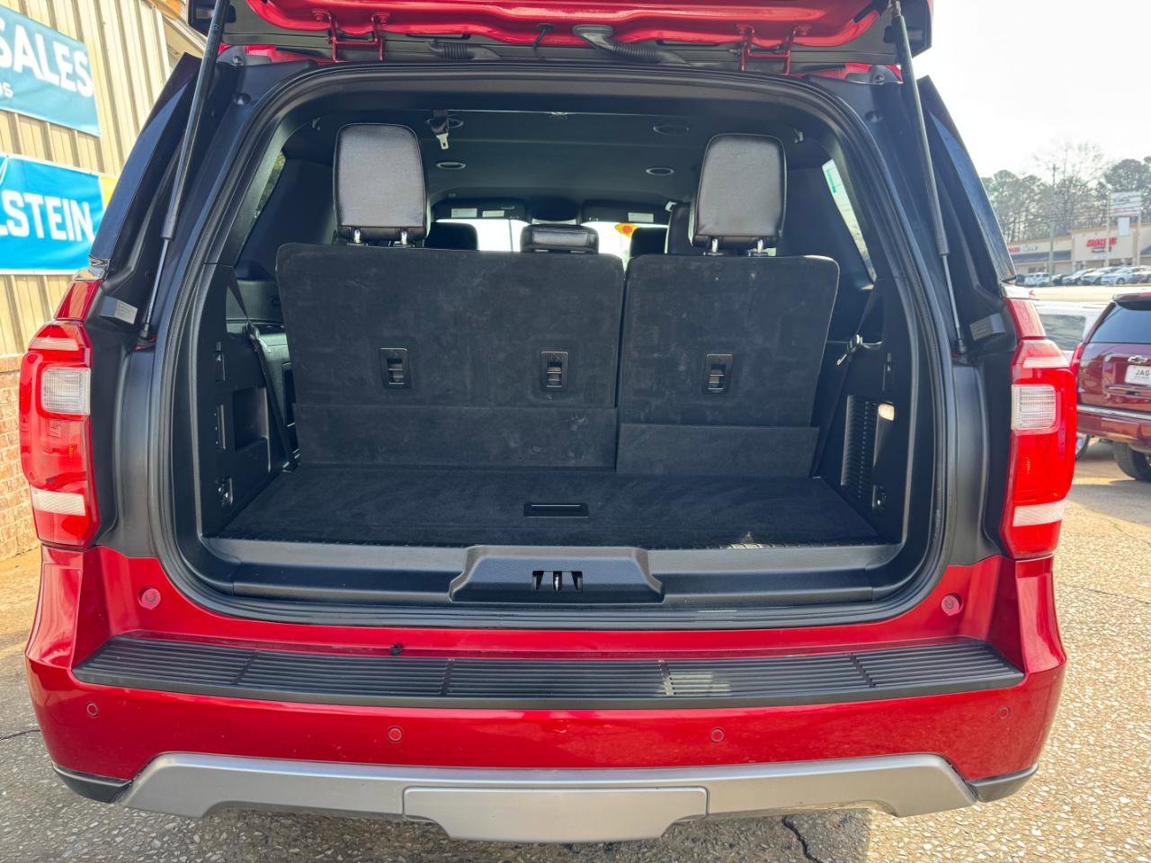 Used 2021 Ford Expedition XLT RWD image 10