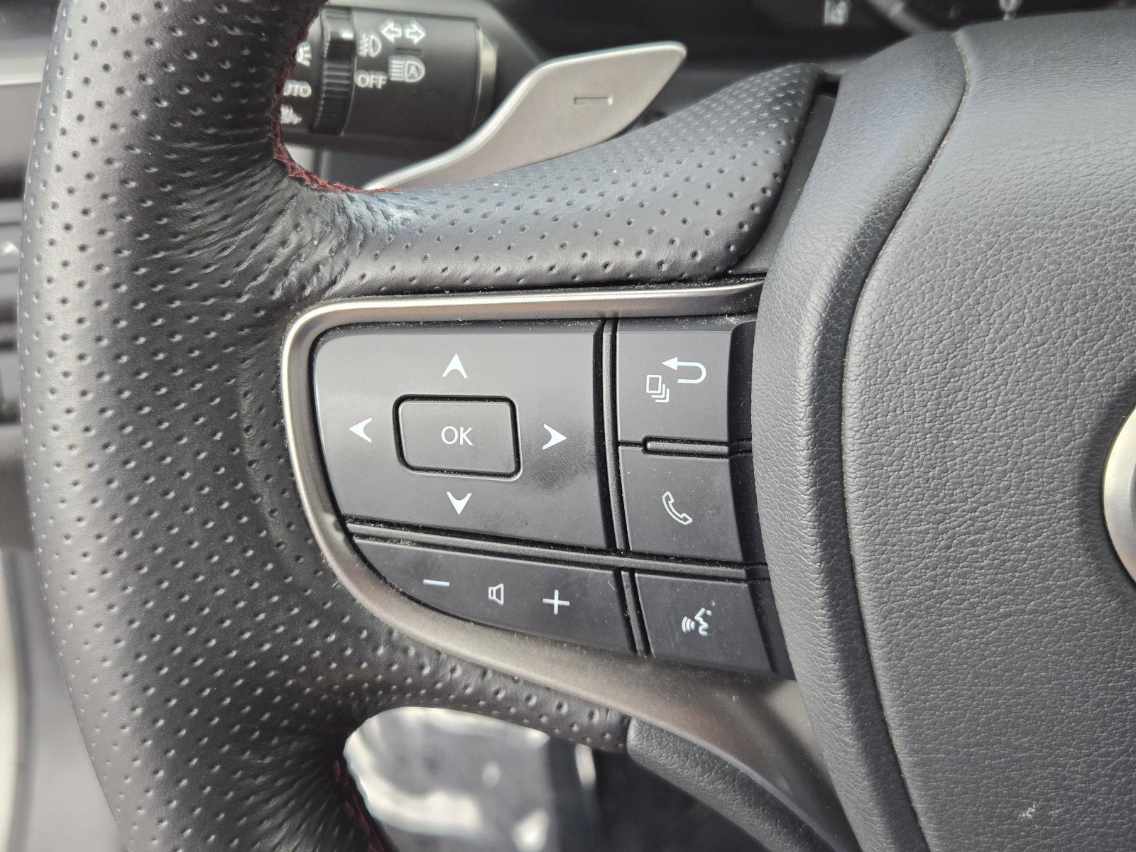 Used 2019 Lexus UX 200 F Sport w/ F Sport Premium Package image 16