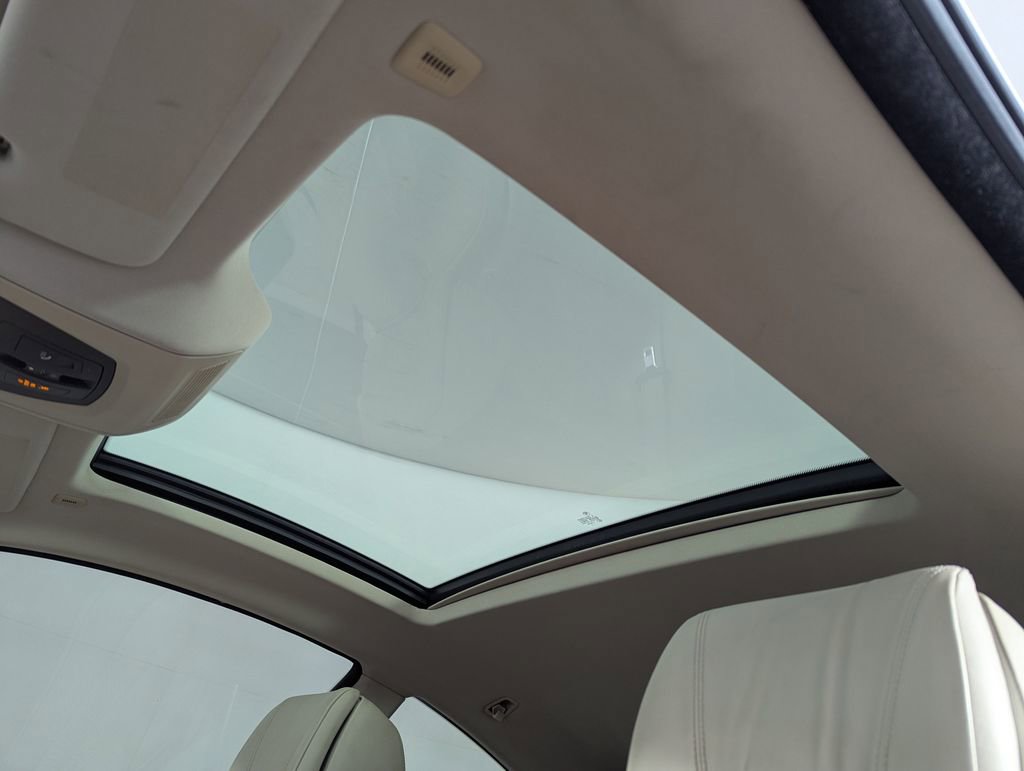 Used 2013 BMW 650i Coupe RWD image 18