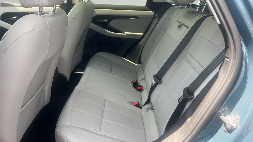 Used 2024 Land Rover Range Rover Evoque S AWD/4WD image 15