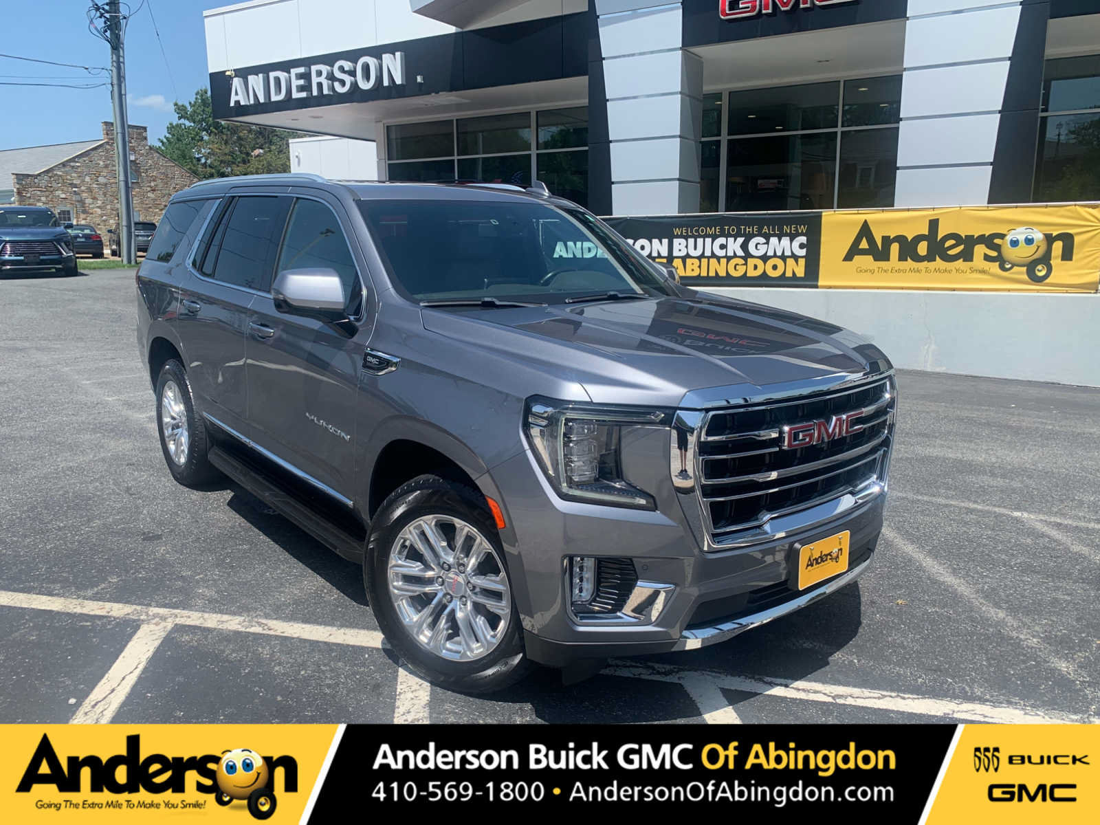 Used 2022 GMC Yukon SLT w/ SLT Premium Package