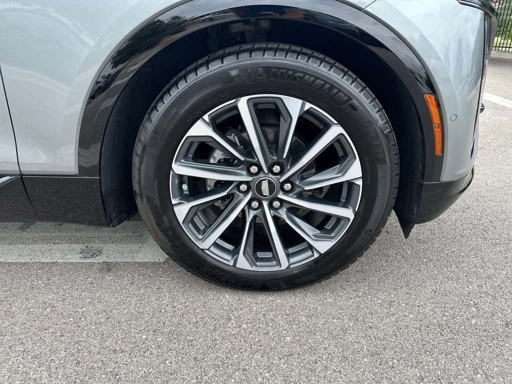 Used 2024 Cadillac Lyriq Sport RWD image 13