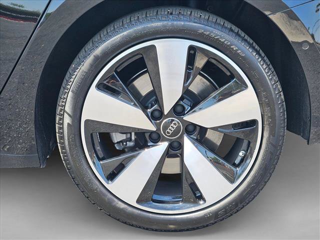 Used 2025 Audi A5 2.0T Premium w/ Convenience Package AWD/4WD image 28