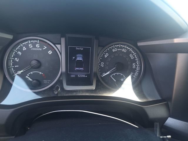 Used 2019 Toyota Tacoma TRD Sport w/ Technology Package image 9