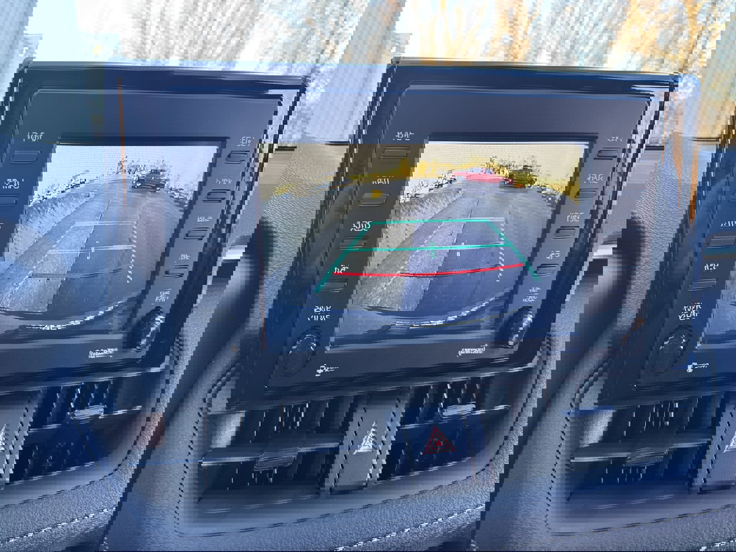 Used 2020 Toyota RAV4 LE image 15