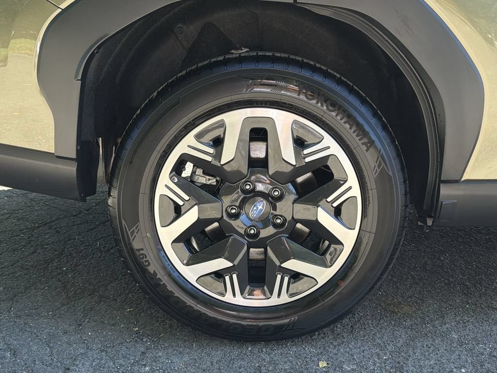 Used 2026 Subaru Forester Premium AWD/4WD image 12
