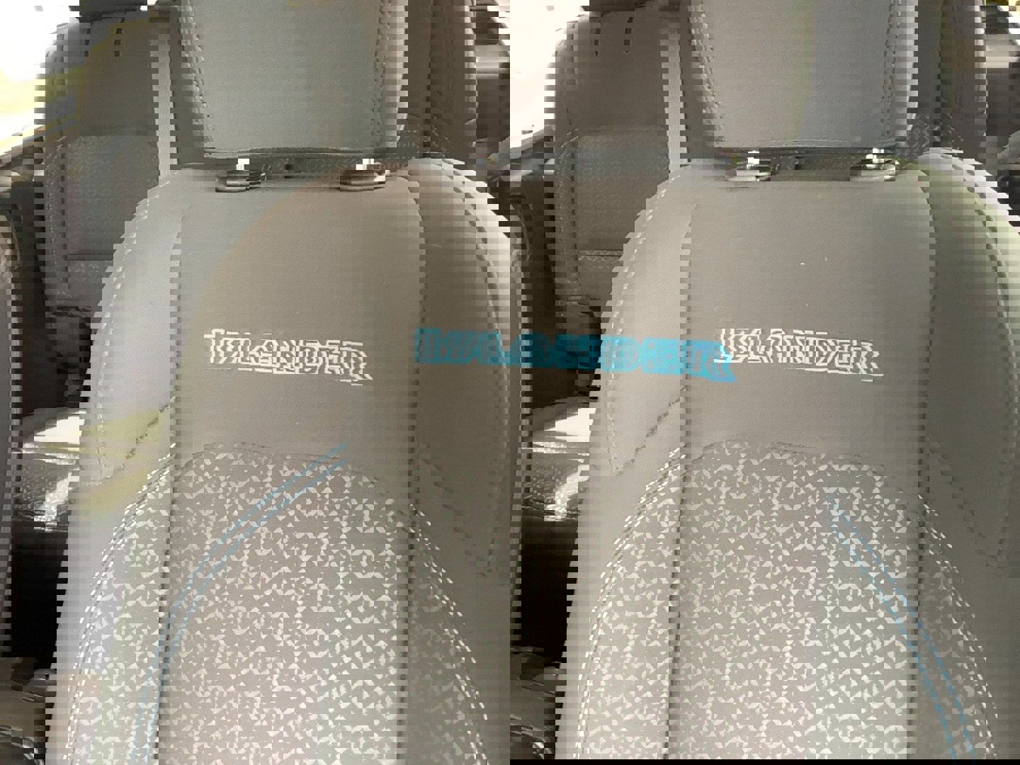 Certified 2021 Jeep Wrangler Unlimited Islander image 13