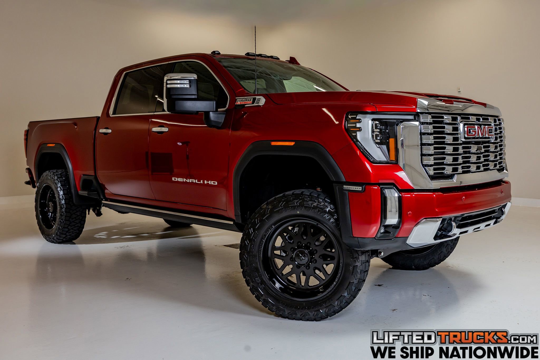 Used 2024 GMC Sierra 2500 Denali w/ Denali Reserve Package AWD/4WD image 1