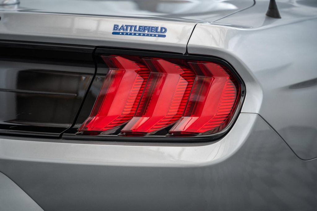 Used 2020 Ford Mustang GT Premium w/ GT Performance Package RWD image 9