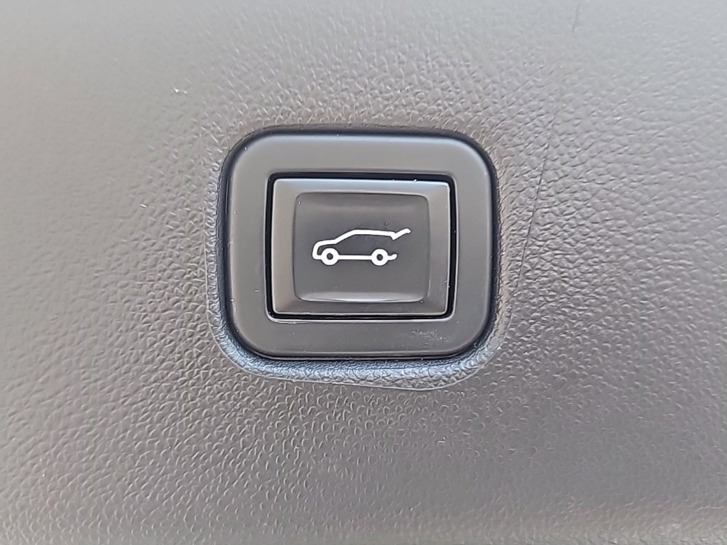 Used 2022 Chevrolet Blazer LT image 7