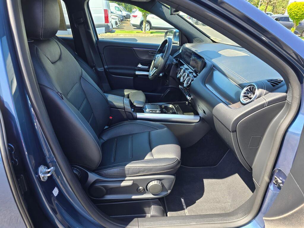 Used 2022 Mercedes-Benz GLA 250 4MATIC image 39