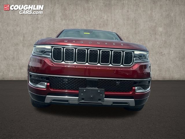 Used 2022 Jeep Wagoneer Series III w/ Premium Group I AWD/4WD image 2