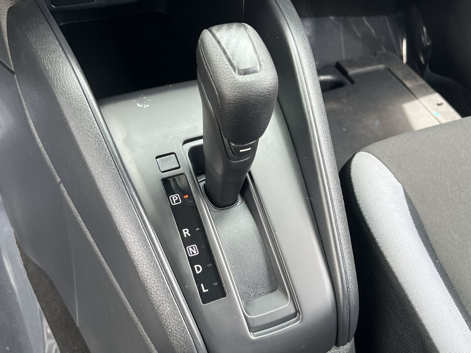 Used 2025 Nissan Versa S FWD image 21