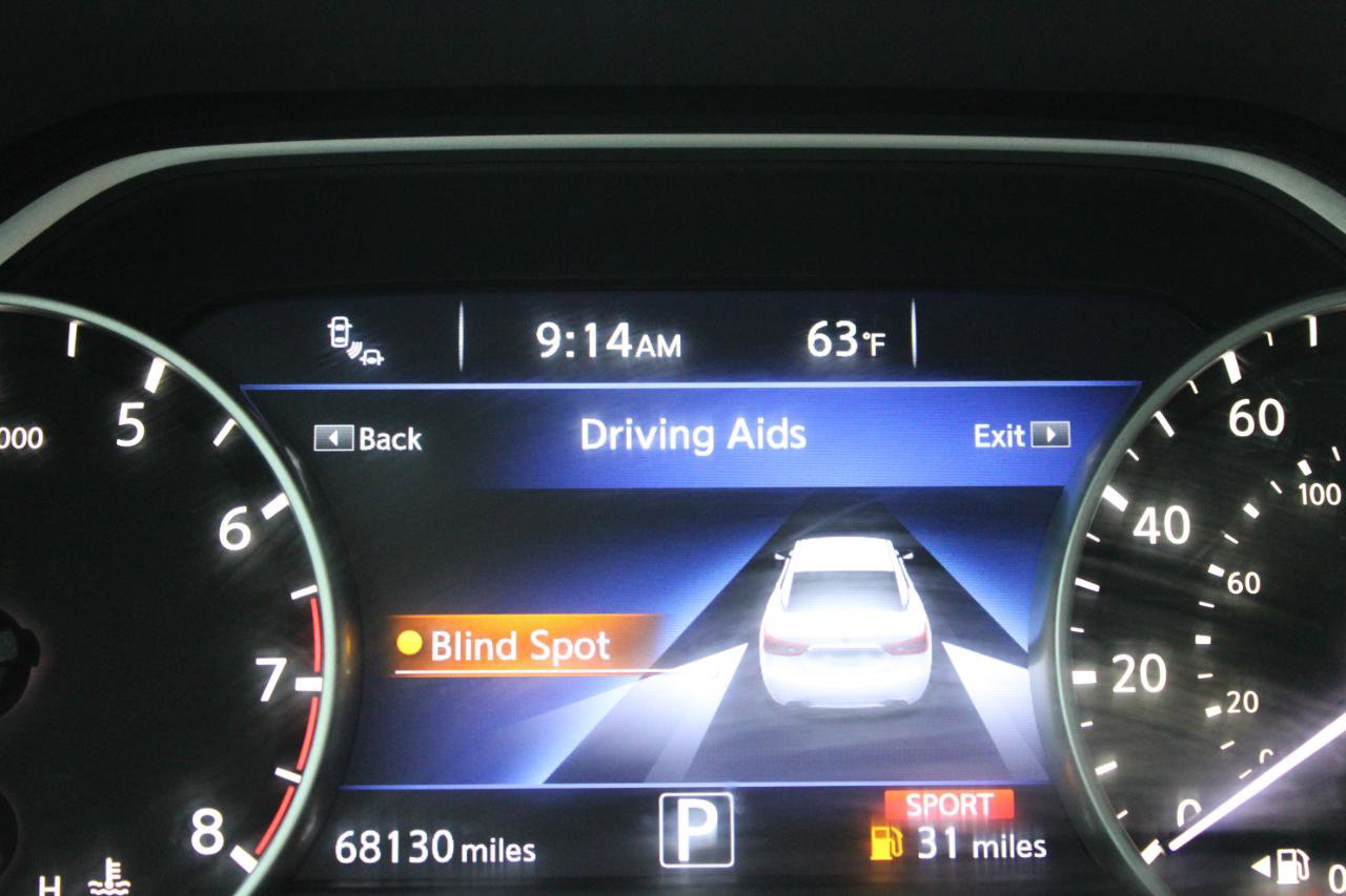 Used 2017 Nissan Maxima SR w/ Midnight Edition FWD image 25