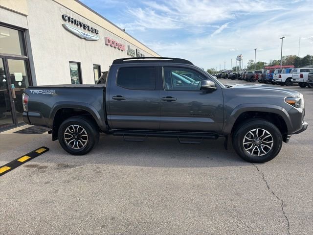 Used 2023 Toyota Tacoma TRD Sport AWD/4WD image 4