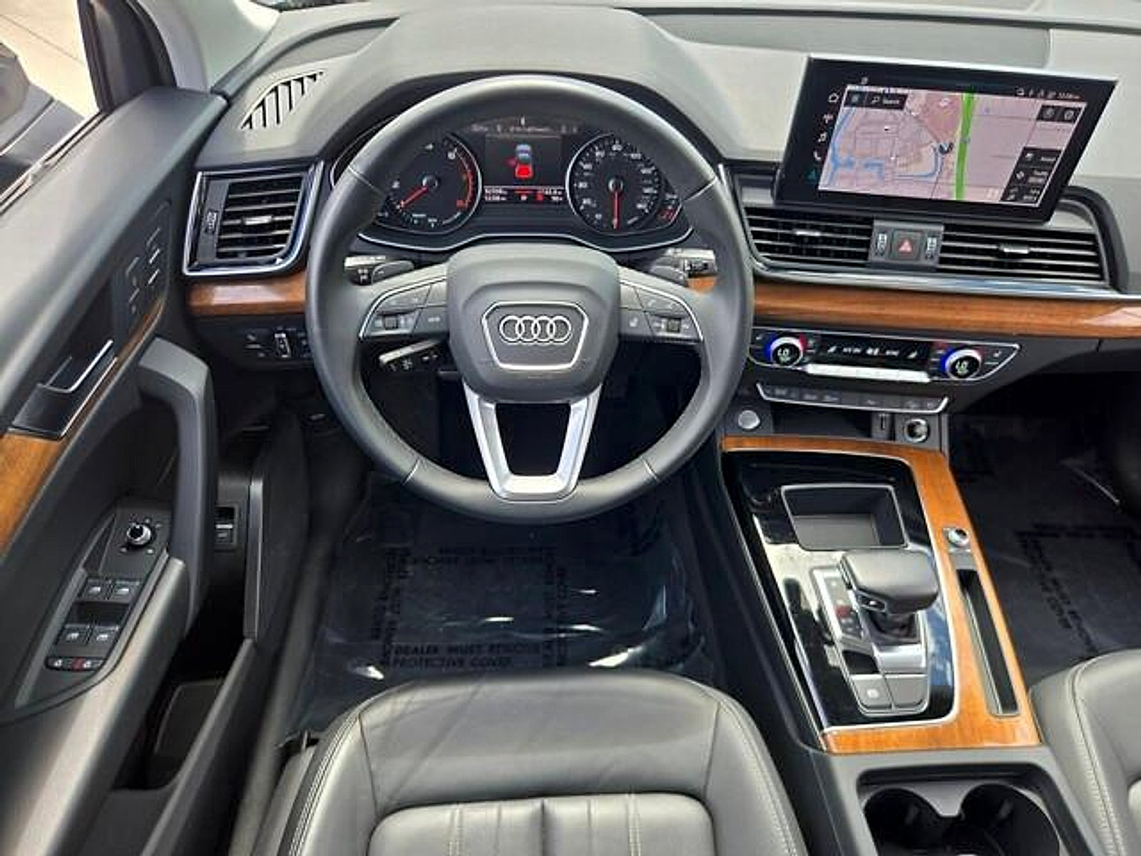 Used 2023 Audi Q5 2.0T Premium w/ Convenience Package AWD/4WD image 12