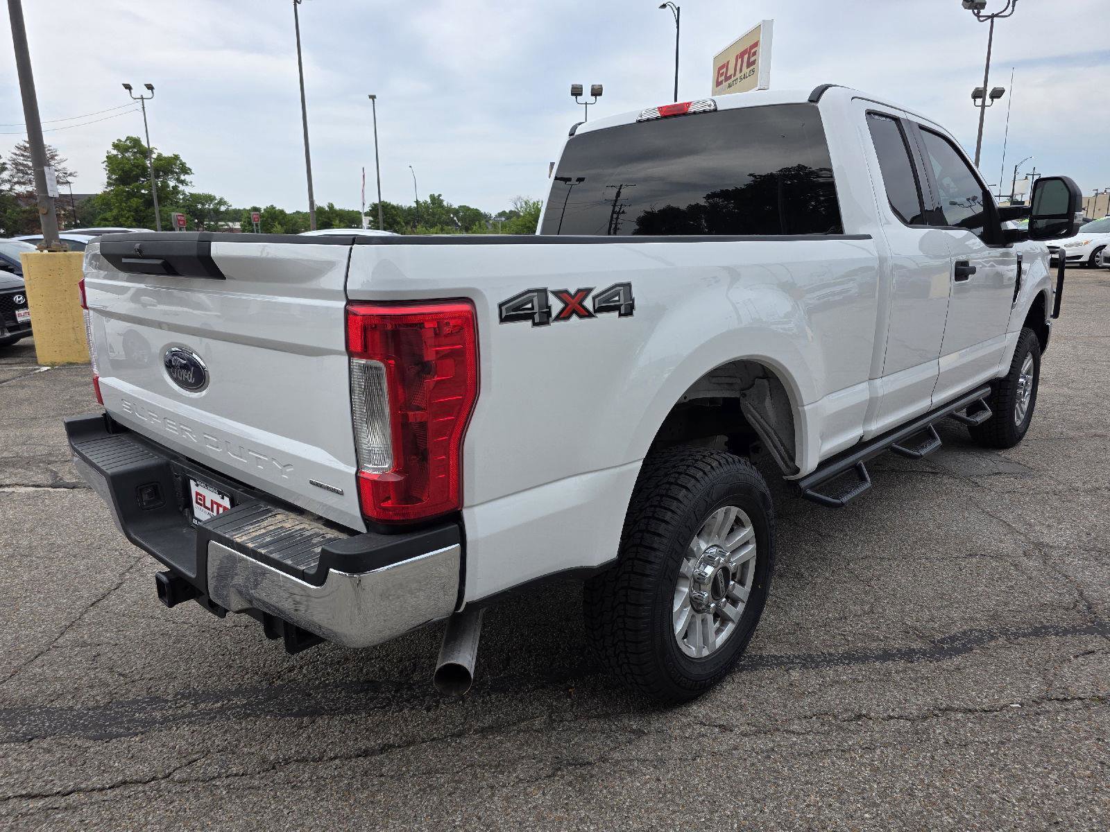 Used 2018 Ford F250 XLT w/ Snow Plow Prep Package AWD/4WD image 5