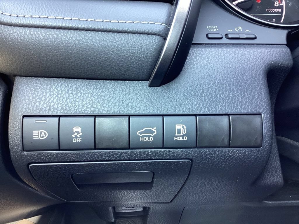 Used 2024 Toyota Camry SE FWD image 19