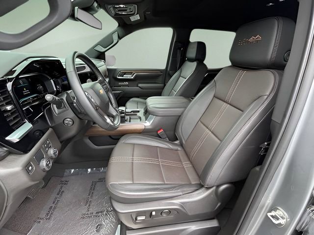 Used 2024 Chevrolet Silverado 1500 High Country image 11
