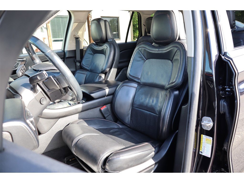 Used 2020 Lincoln Aviator Reserve w/ Equipment Group 202A AWD/4WD image 10