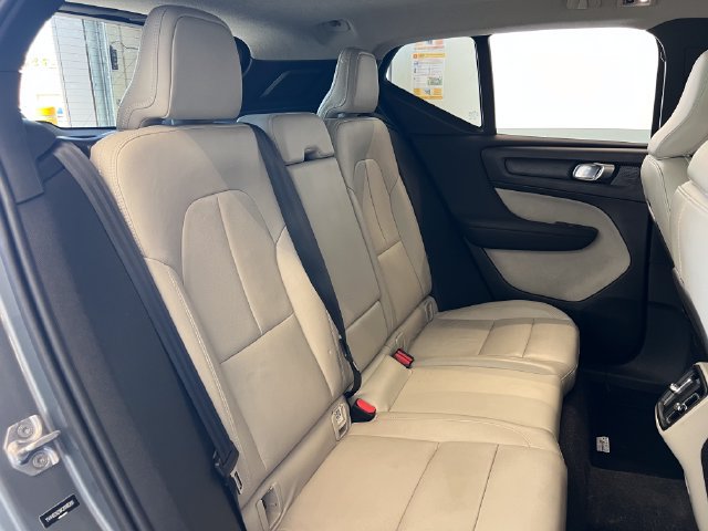 Used 2019 Volvo XC40 T5 Momentum AWD/4WD image 52