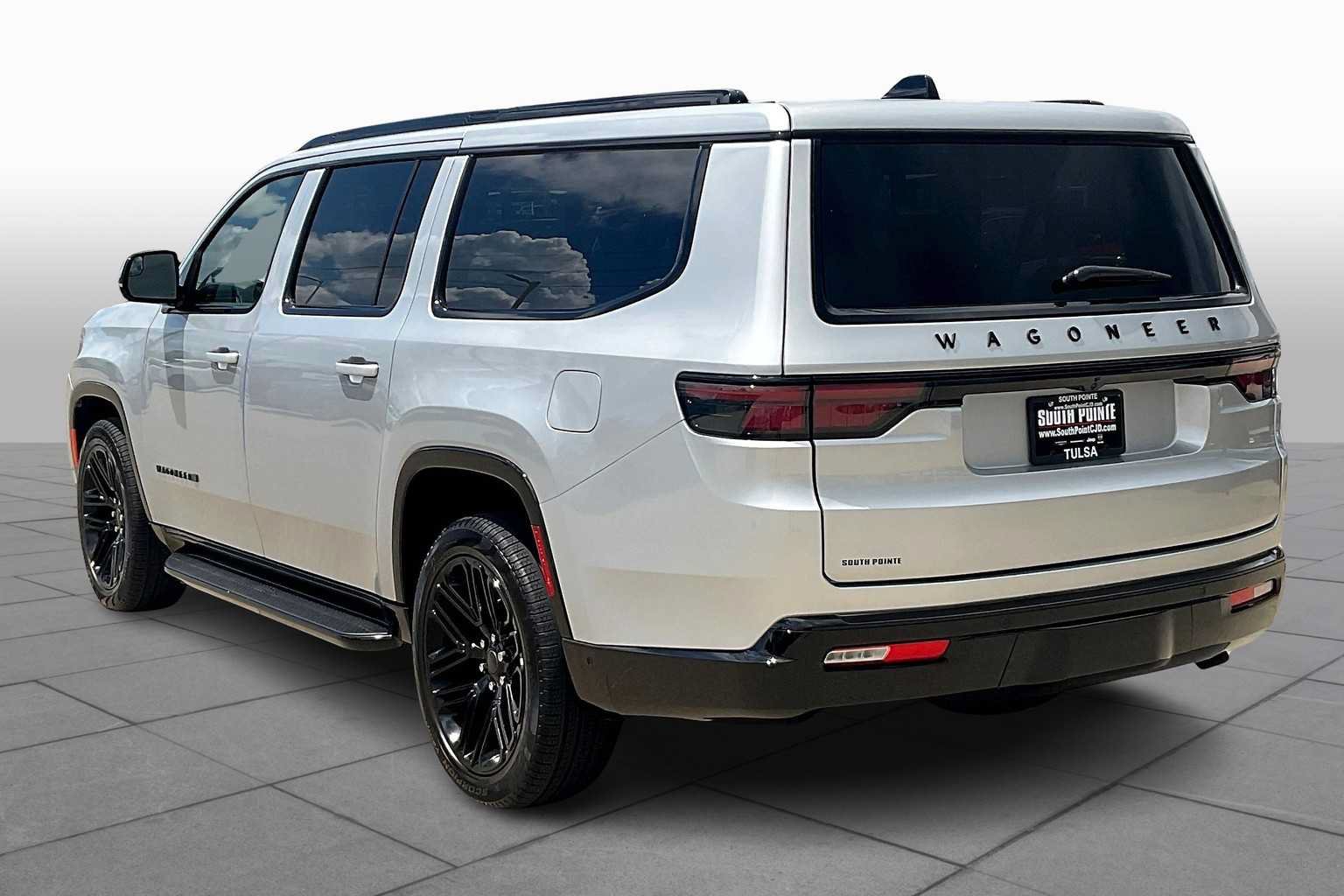 New 2025 Jeep Wagoneer L Series II w/ Convenience Group I AWD/4WD image 12