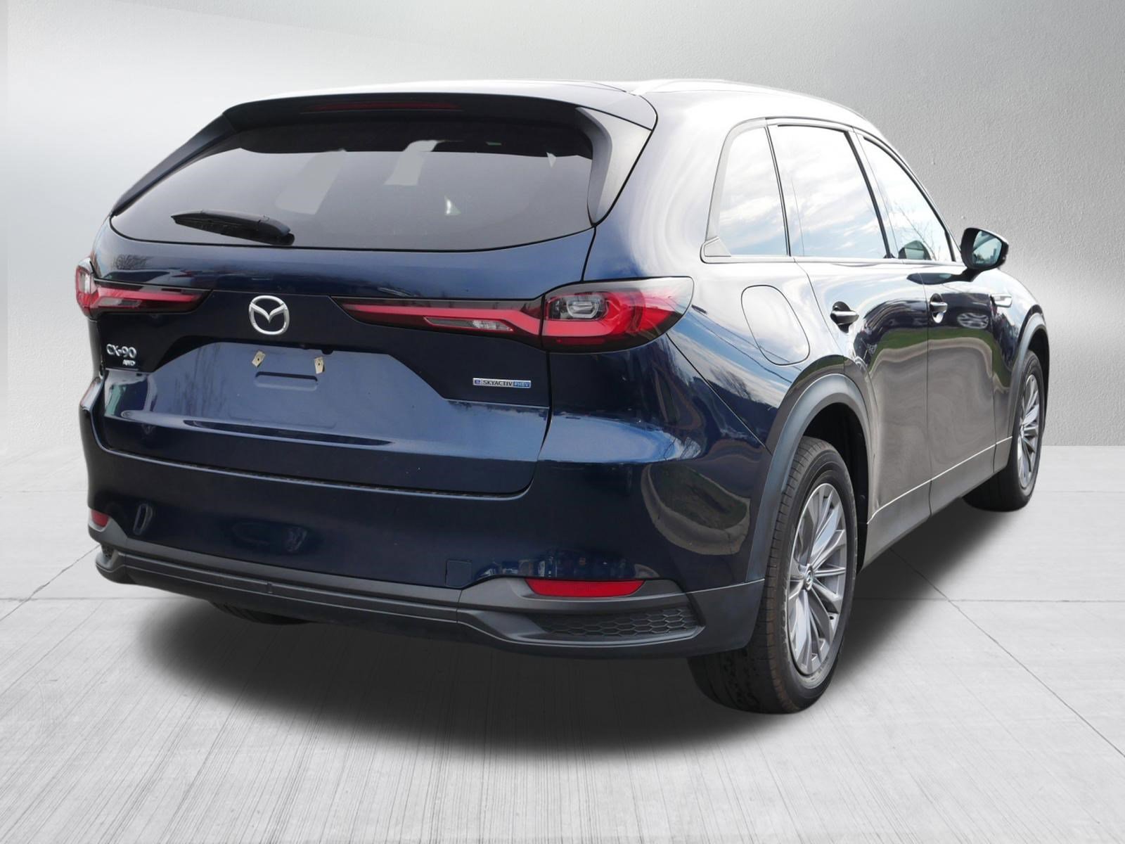 Used 2024 MAZDA CX-90 Plug-In Hybrid w/ Preferred AWD/4WD image 7