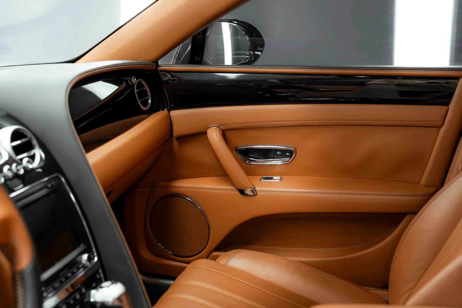 Used 2014 Bentley Flying Spur W12 AWD/4WD image 25