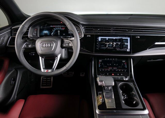 New 2026 Audi SQ7 Premium Plus image 14