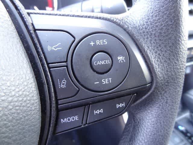 Certified 2025 Toyota RAV4 XLE AWD/4WD image 16